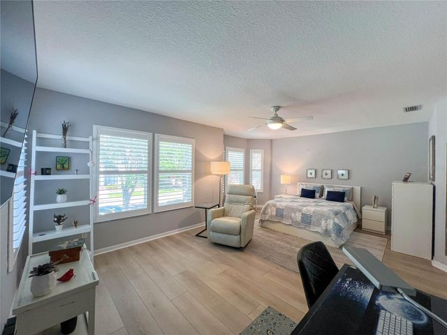 350 2ND STREET N 8, St Petersburg, FL 33701
