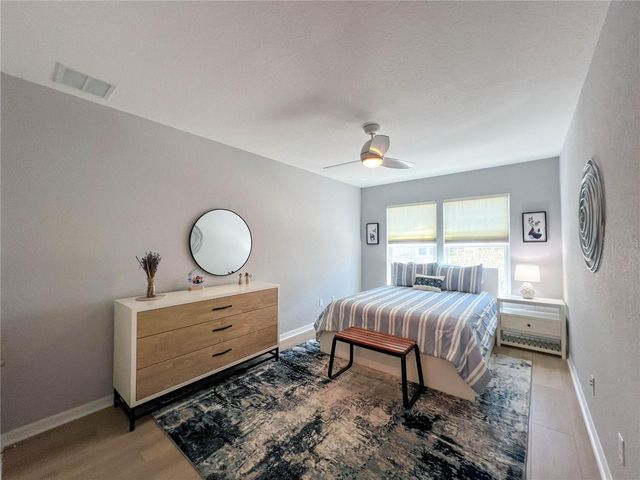350 2ND STREET N 8, St Petersburg, FL 33701