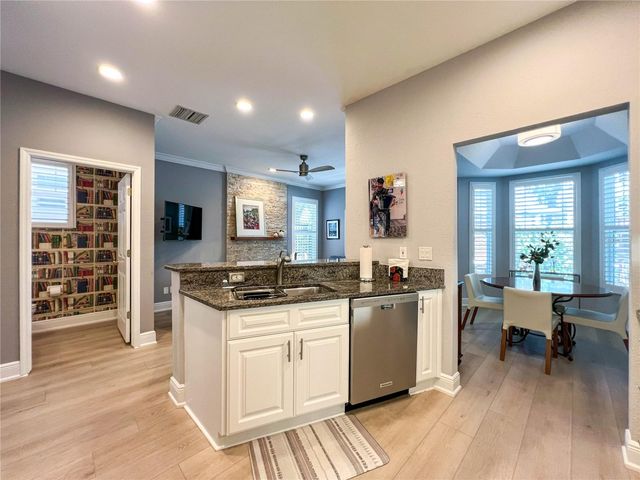 350 2ND STREET N 8, St Petersburg, FL 33701