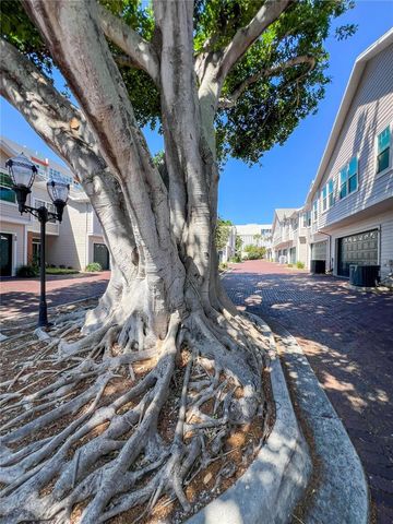 350 2ND STREET N 8, St Petersburg, FL 33701