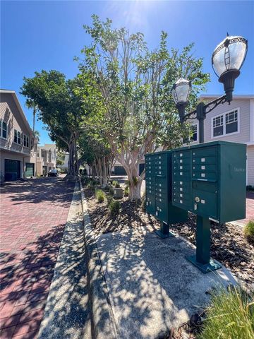 350 2ND STREET N 8, St Petersburg, FL 33701
