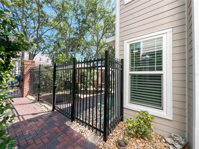 350 2ND STREET N 8, St Petersburg, FL 33701