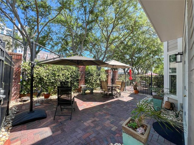 350 2ND STREET N 8, St Petersburg, FL 33701