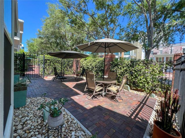 350 2ND STREET N 8, St Petersburg, FL 33701