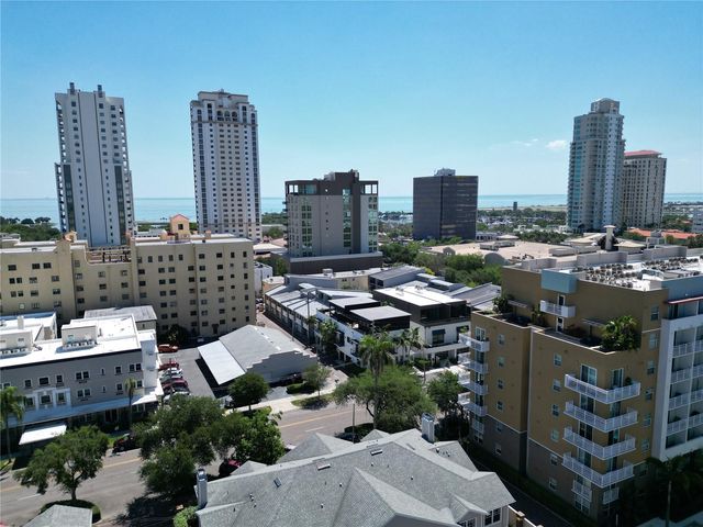 350 2ND STREET N 8, St Petersburg, FL 33701