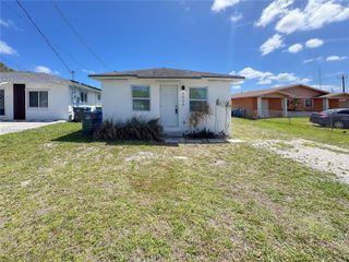 4036 SW 24th St, West Park, FL 33023