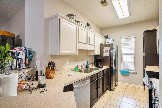 512 35th Ave N Apt 2, Myrtle Beach, SC 29577