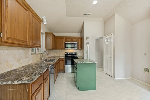 2407 Rockhill Road, Mckinney, TX 75072