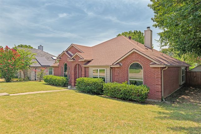 2407 Rockhill Road, Mckinney, TX 75072