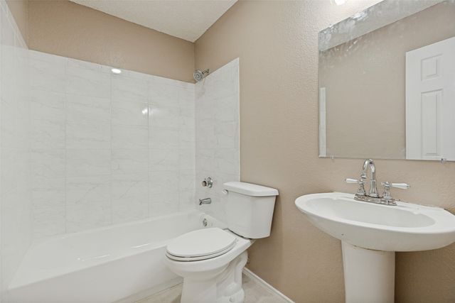 2407 Rockhill Road, Mckinney, TX 75072