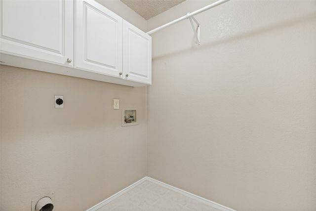 2407 Rockhill Road, Mckinney, TX 75072