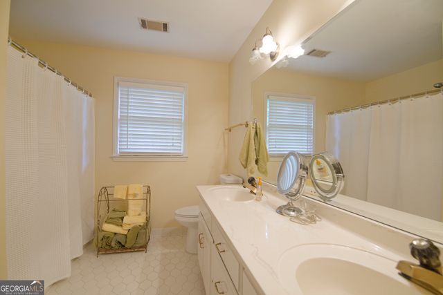 555 Spindlewick Drive, Atlanta, GA 30350