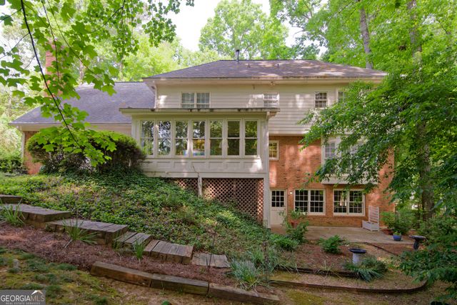 555 Spindlewick Drive, Atlanta, GA 30350