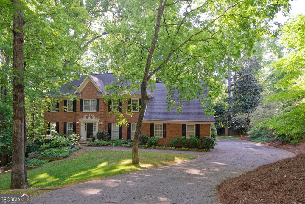 555 Spindlewick Drive, Atlanta, GA 30350