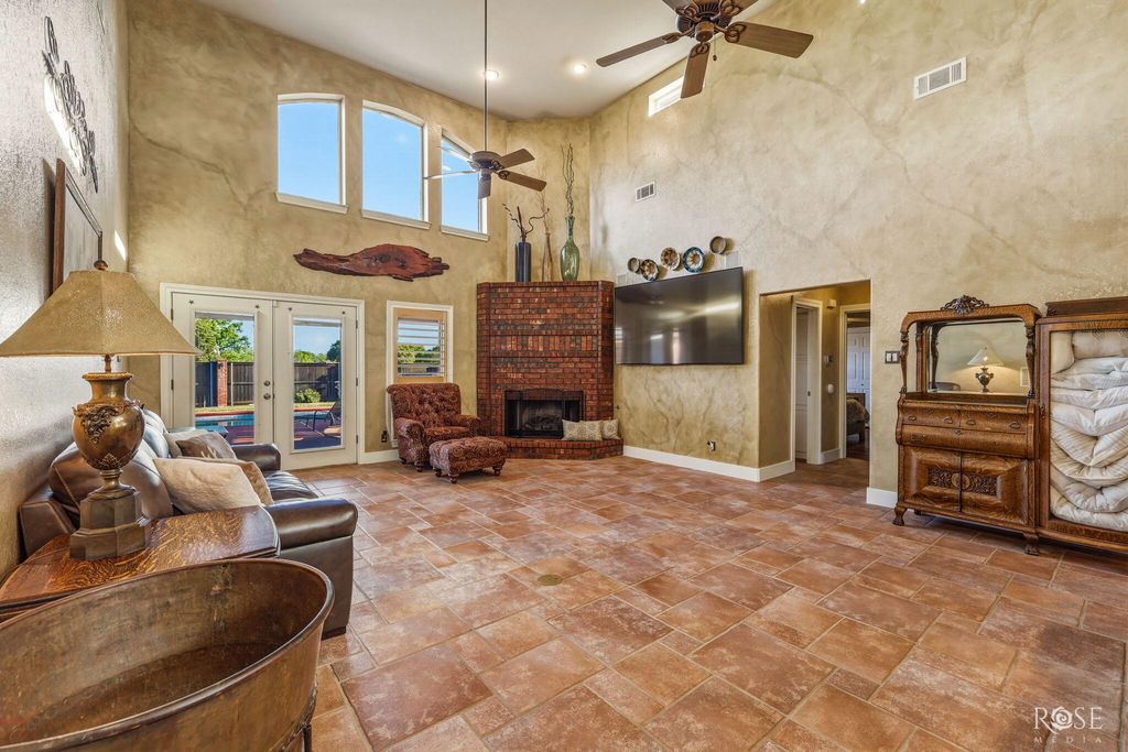 Image 7 of property listing at 1488 Butler Drive, San Angelo, TX 76904