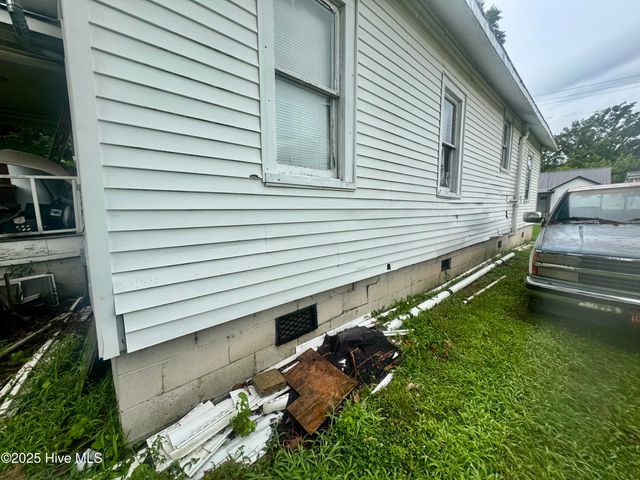 315 E Grainger Avenue, Kinston, NC 28501