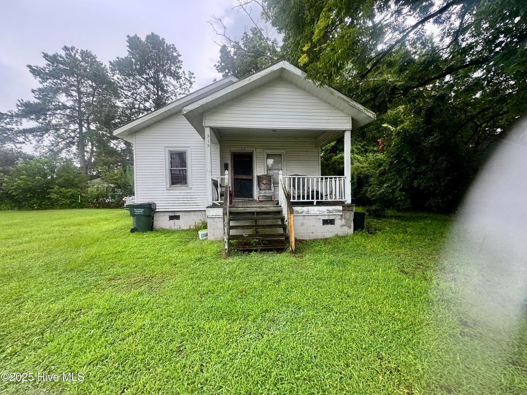 315 E Grainger Avenue, Kinston, NC 28501