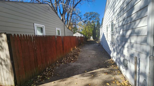 6120 Marvin, Taylor, MI 48180