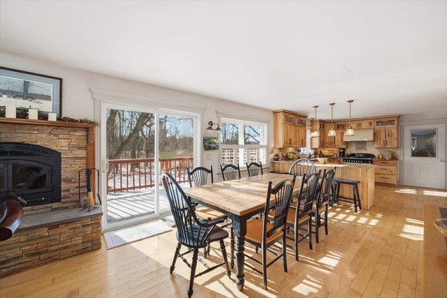 60 Holiday Point Road, North Hero, VT 05474