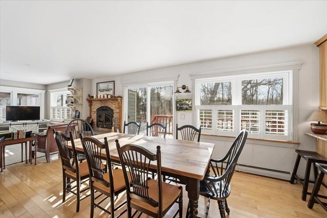 60 Holiday Point Road, North Hero, VT 05474