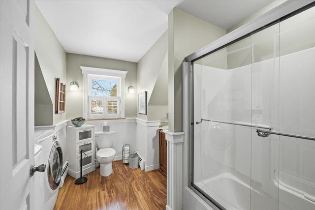 60 Holiday Point Road, North Hero, VT 05474