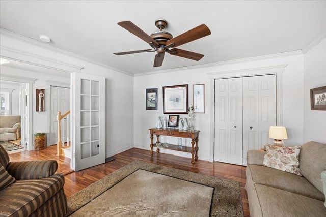 60 Holiday Point Road, North Hero, VT 05474