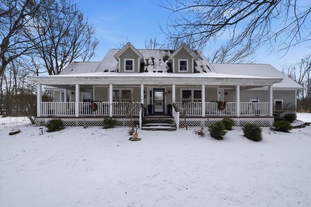 60 Holiday Point Road, North Hero, VT 05474