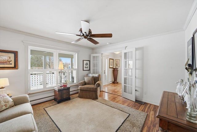 60 Holiday Point Road, North Hero, VT 05474