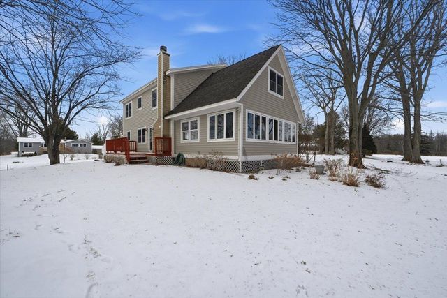 60 Holiday Point Road, North Hero, VT 05474