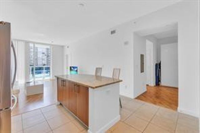 1945 S Ocean Drive 502, Hallandale Beach, FL 33009