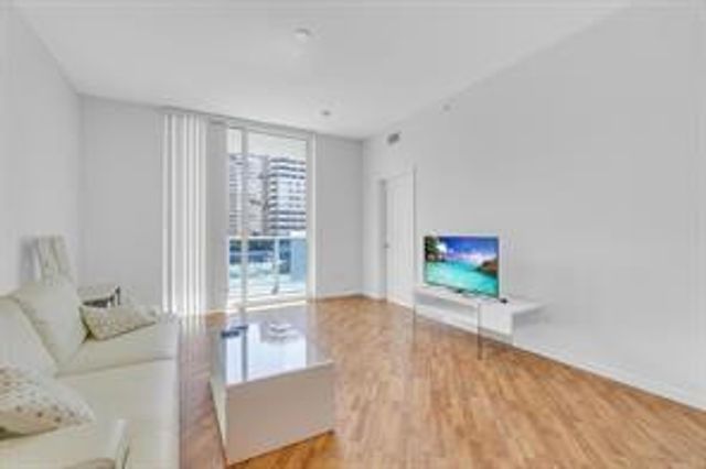 1945 S Ocean Drive 502, Hallandale Beach, FL 33009