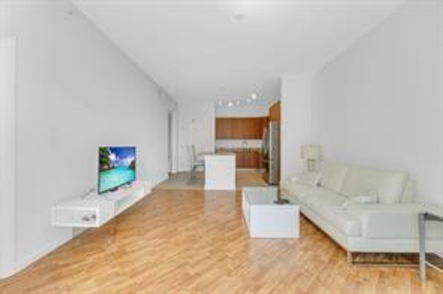 1945 S Ocean Drive 502, Hallandale Beach, FL 33009