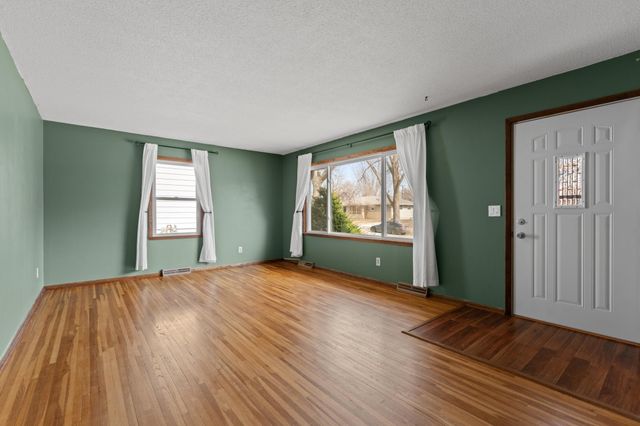 4005 16th Avenue NW, Rochester, MN 55901