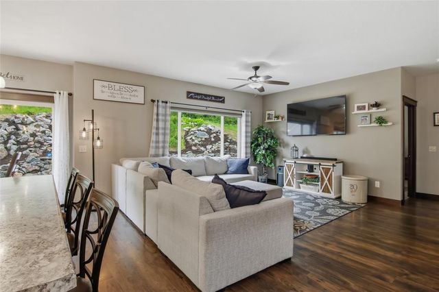 5226 Waylon Street, Eau Claire, WI 54703