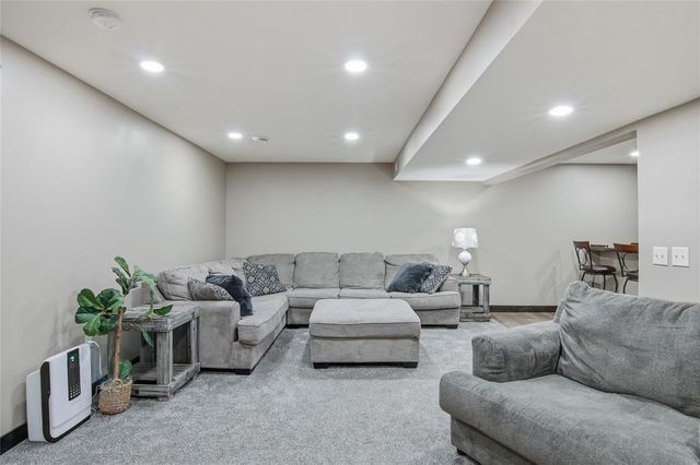 5226 Waylon Street, Eau Claire, WI 54703
