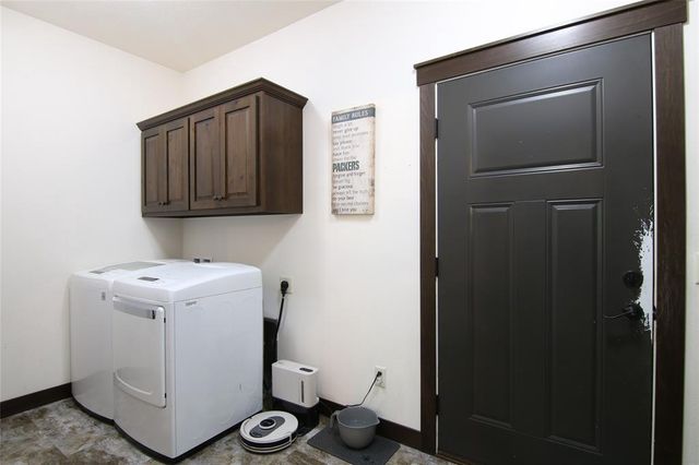 5226 Waylon Street, Eau Claire, WI 54703