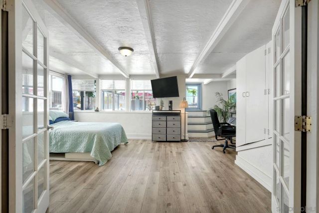 809-11 Santa Clara Place, San Diego, CA 92109