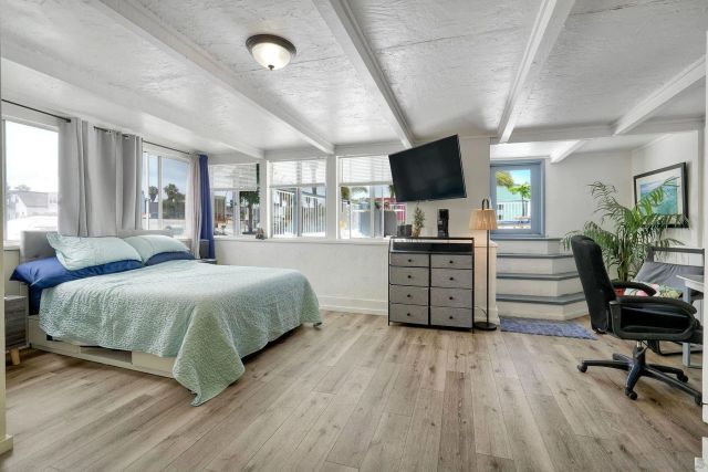 809-11 Santa Clara Place, San Diego, CA 92109