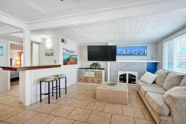 809-11 Santa Clara Place, San Diego, CA 92109