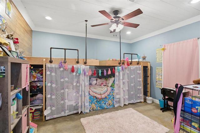 4131 Hickory Branch, Moss Bluff, LA 70611