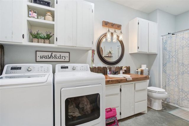 4131 Hickory Branch, Moss Bluff, LA 70611