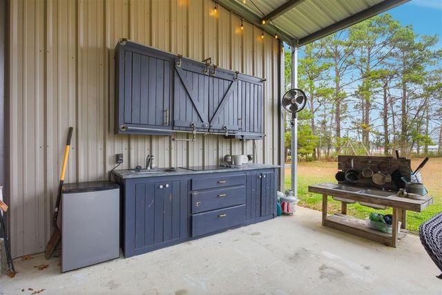 4131 Hickory Branch, Moss Bluff, LA 70611