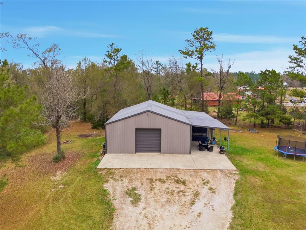 4131 Hickory Branch, Moss Bluff, LA 70611