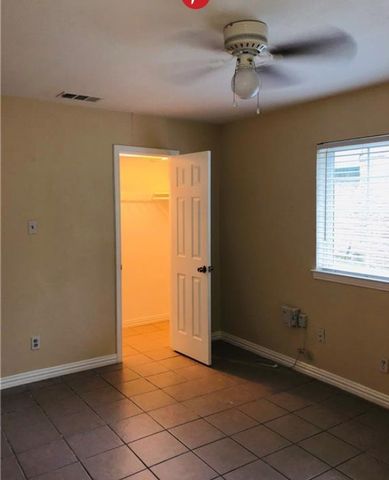 2801 Mill Pond Road, Garland, TX 75044