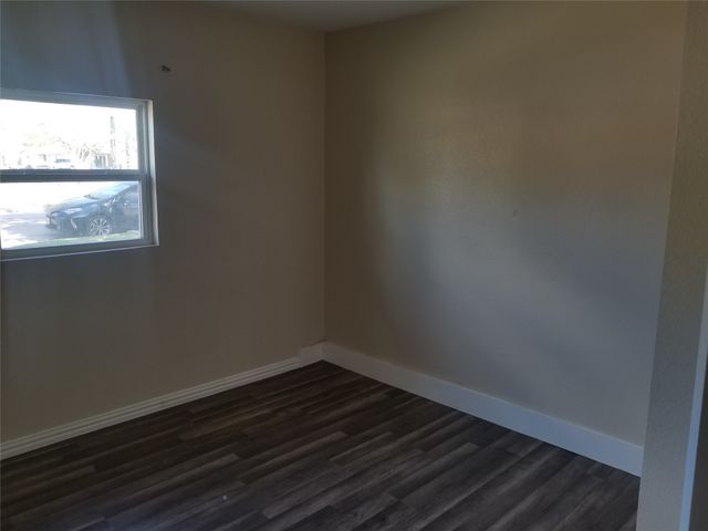 2801 Mill Pond Road, Garland, TX 75044