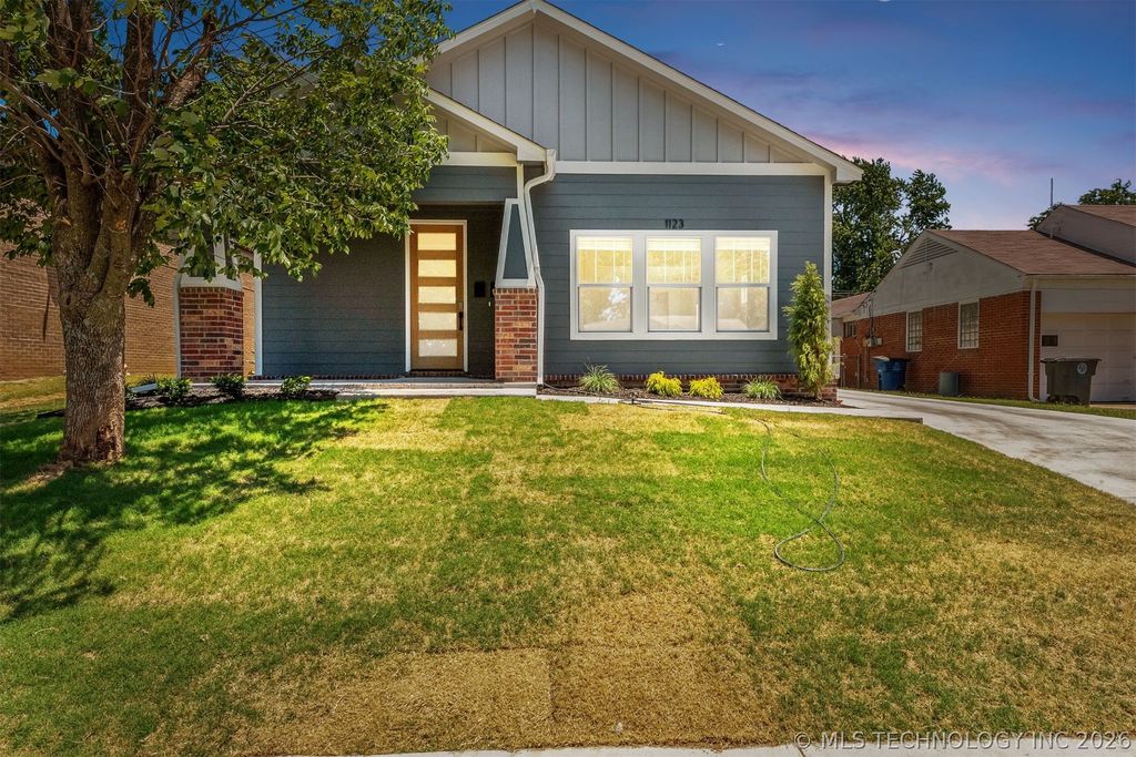 1123 S Delaware Place, Tulsa, OK 74104