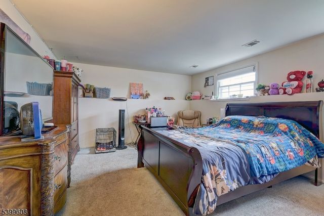 22 Cheshire Ter, West Orange Twp., NJ 07052