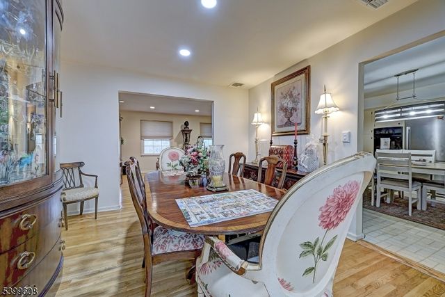 22 Cheshire Ter, West Orange Twp., NJ 07052