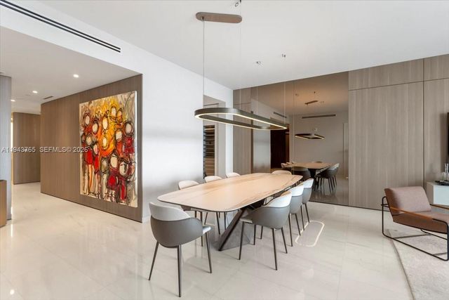 300 Biscayne Blvd Way 3403, Miami, FL 33131