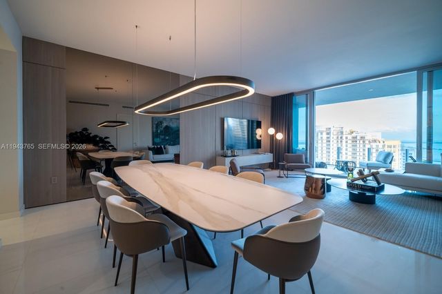 300 Biscayne Blvd Way 3403, Miami, FL 33131